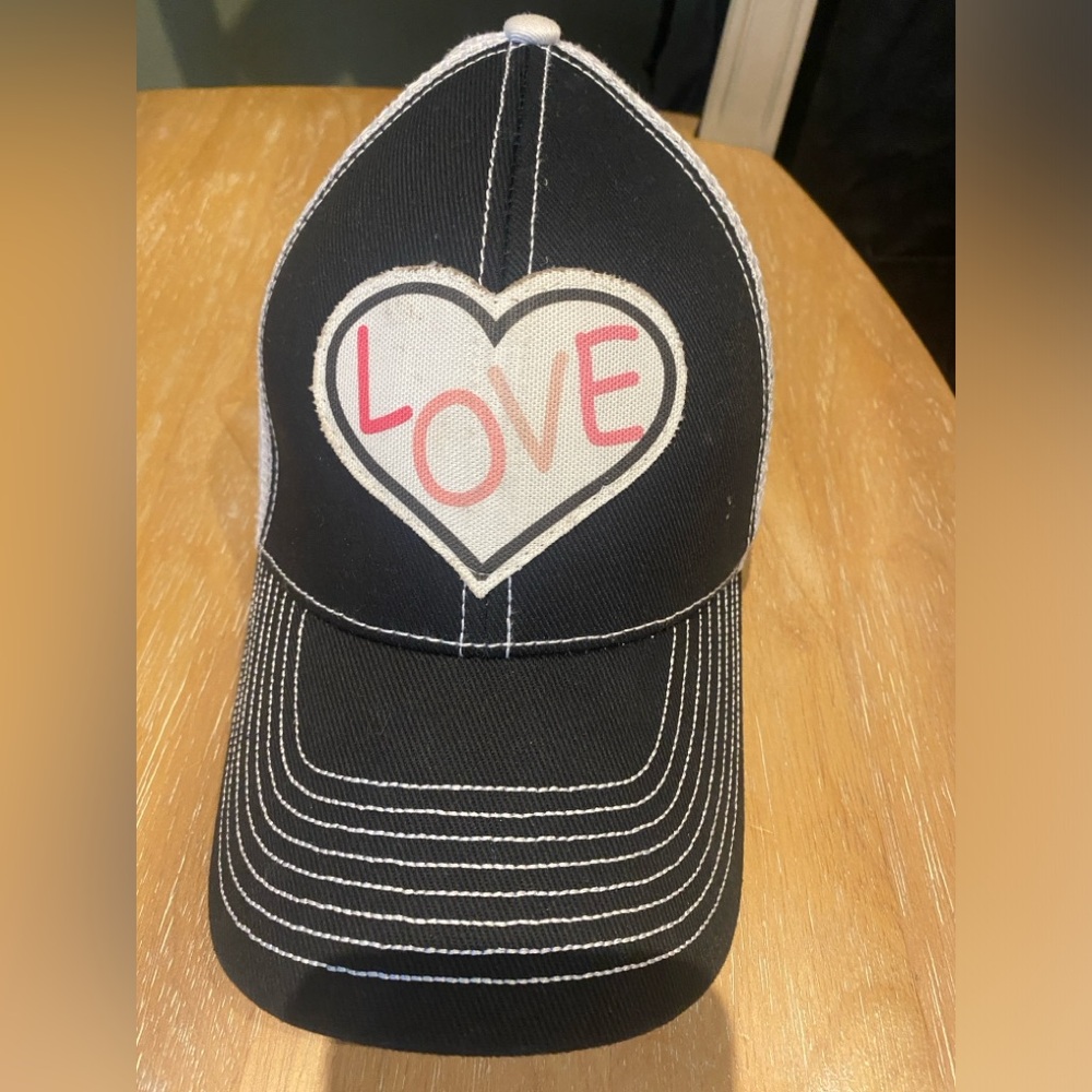 Heart/love baseball hat